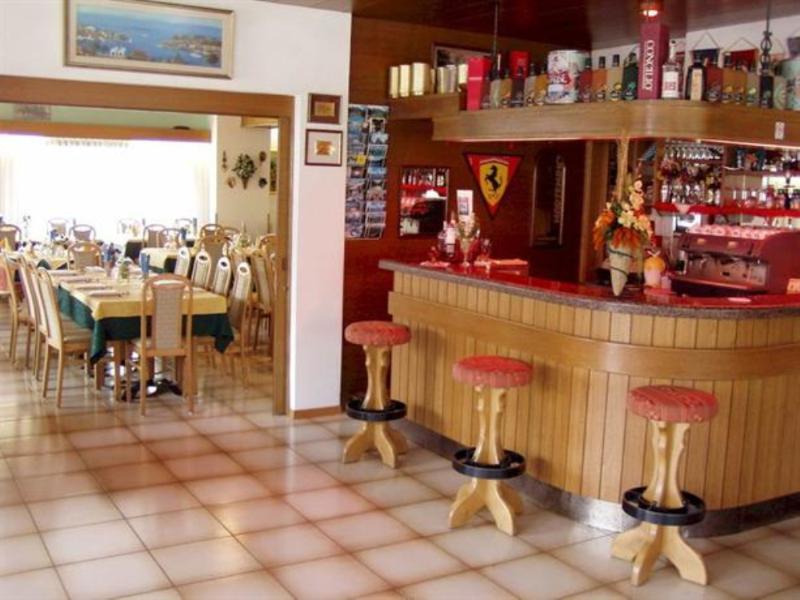 Hotel Ferrari بينْسولُ المظهر الخارجي الصورة