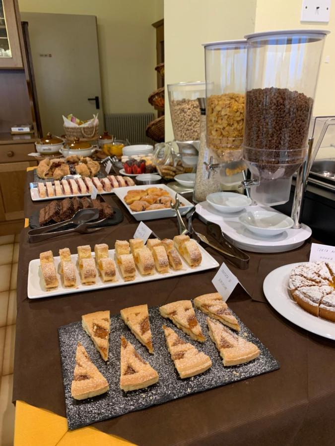 Hotel Ferrari بينْسولُ المظهر الخارجي الصورة